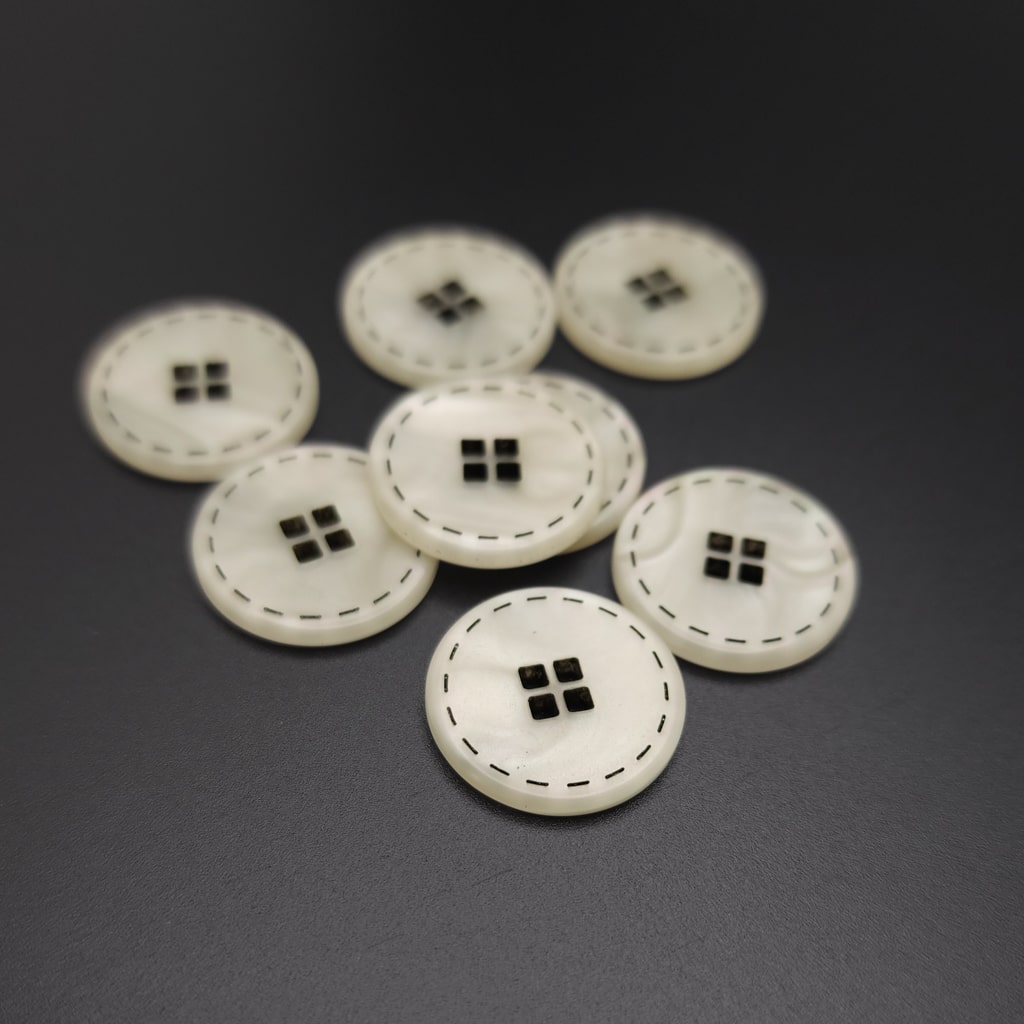 Buttons Shop Sewing Notions Online Canada Les Tissées