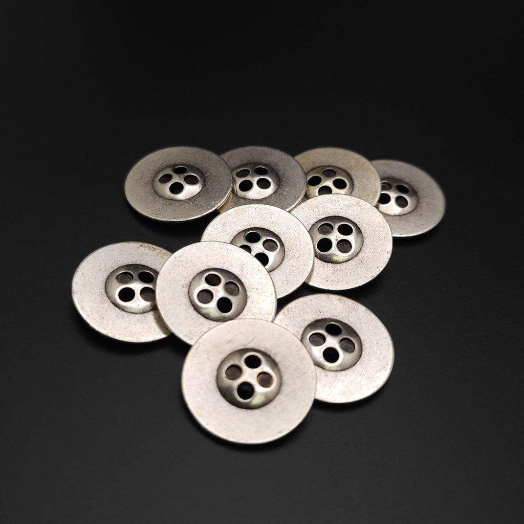 Buttons Shop Sewing Notions Online Canada Les Tissées