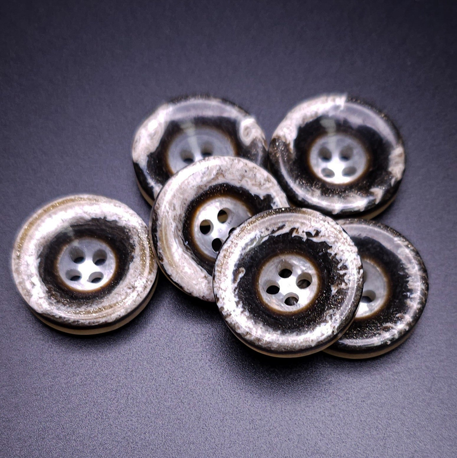 Buttons 22 mm Shop Sewing Notions Online Canada Les Tissées