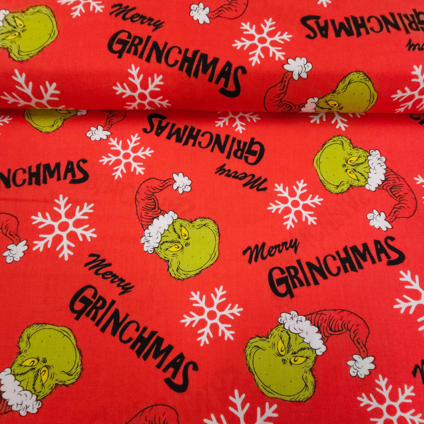 100% Kona Cotton | How the Grinch Stole Christmas | Red | Robert Kaufman