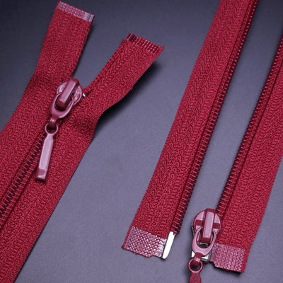 Open End Zipper | Nylon Coil | 25" / 64 cm | Red