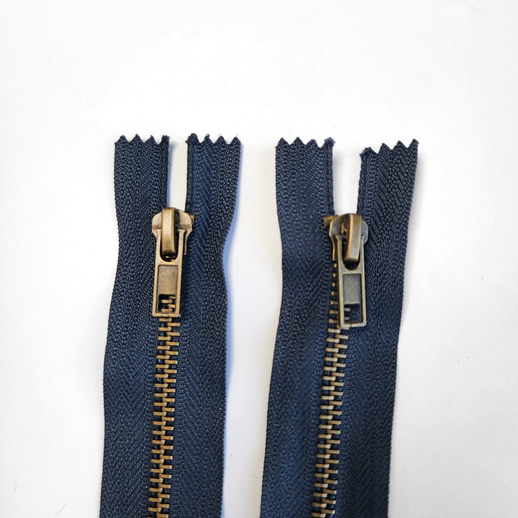 Antique Brass Zipper | #5 | 5" / 13 cm | Navy