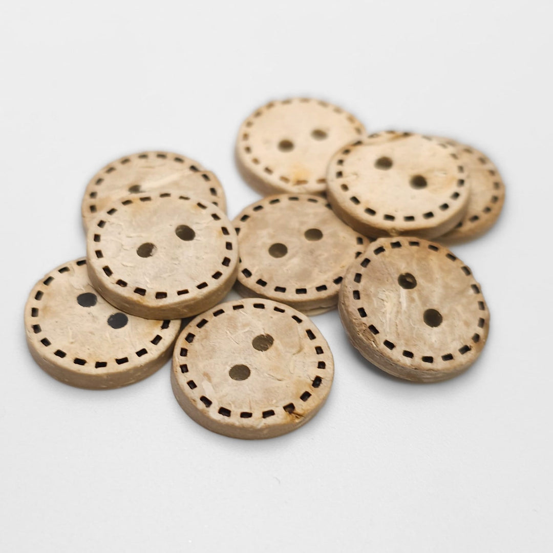 Bouton De Couture Ancien - Couleur Beige, Forme Bosse - Mercerie Vintage Occasion