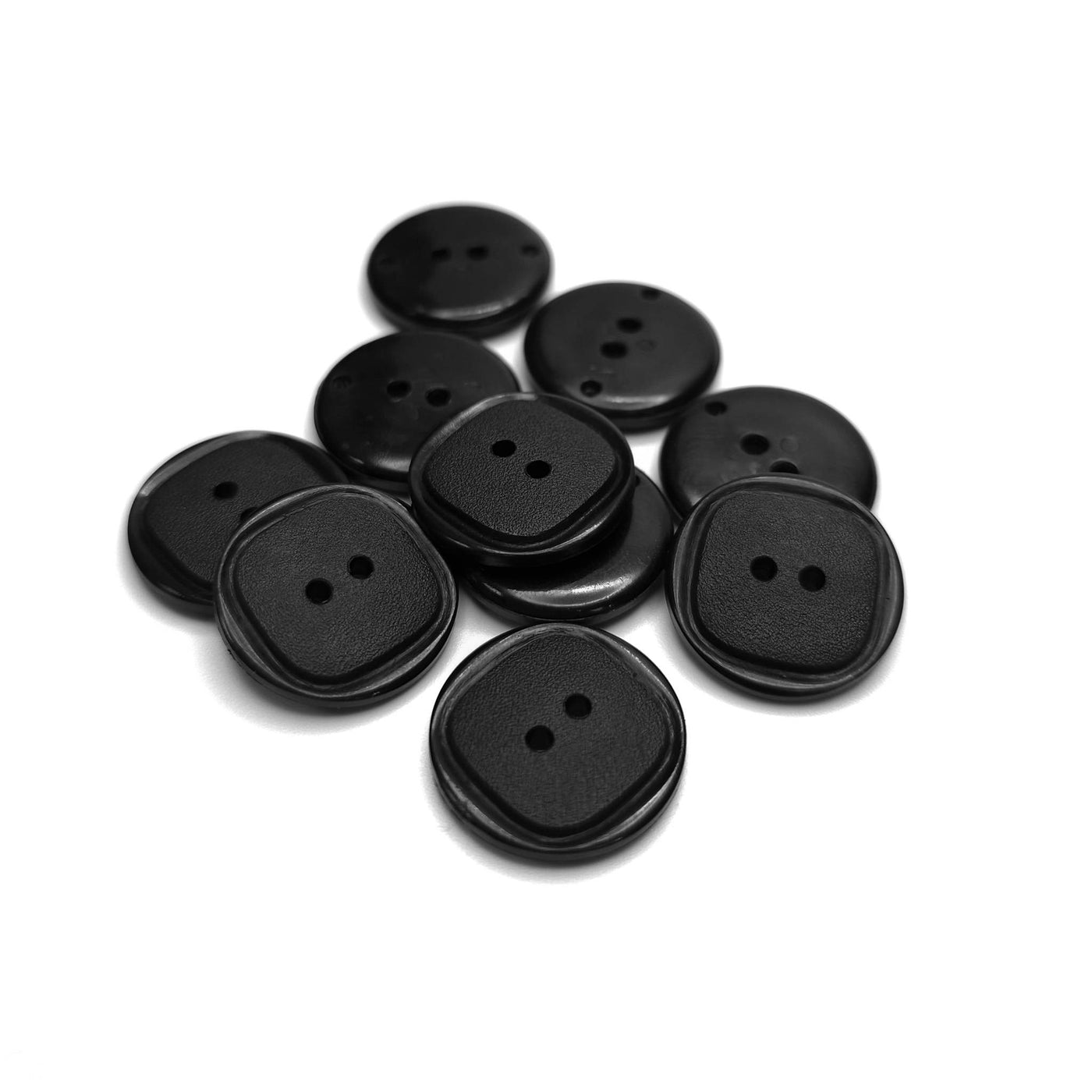 Buttons Black 18 mm
