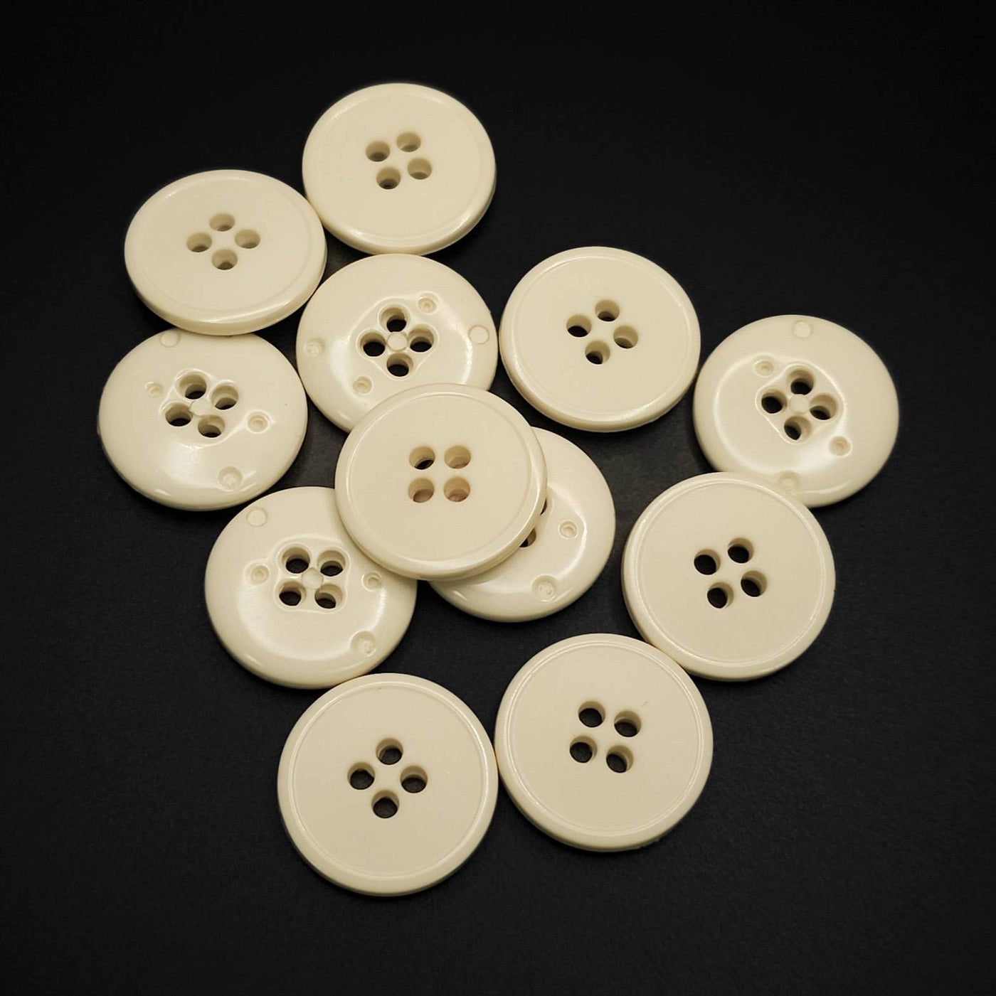 Sewing Buttons for Garments | Les Tissées