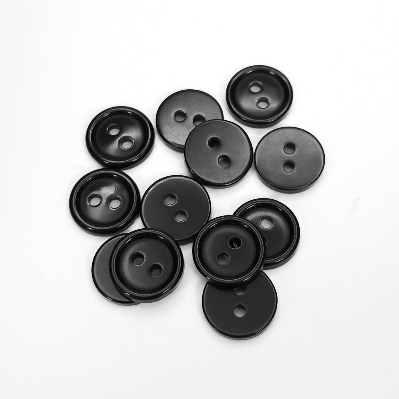 Sewing Buttons for Garments | Les Tissées