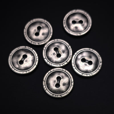 Buttons #543 - 17 mm
