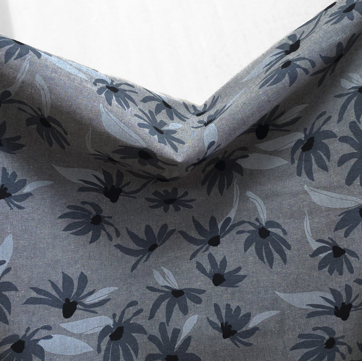 Around the Bend Canvas by Anna Graham pour Robert Kaufman | Graphite