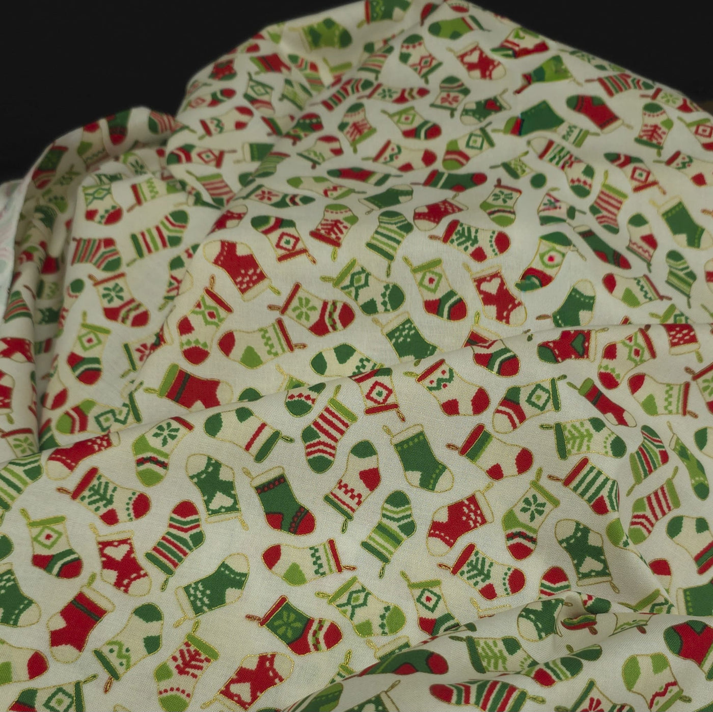 100% Cotton | Holiday Charms | Cream | Robert Kaufman