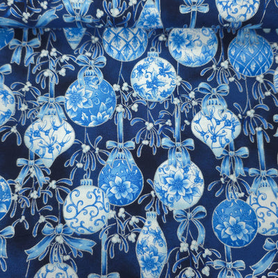 100% Cotton | Holiday Flurish | Festive Finery | Robert Kaufman