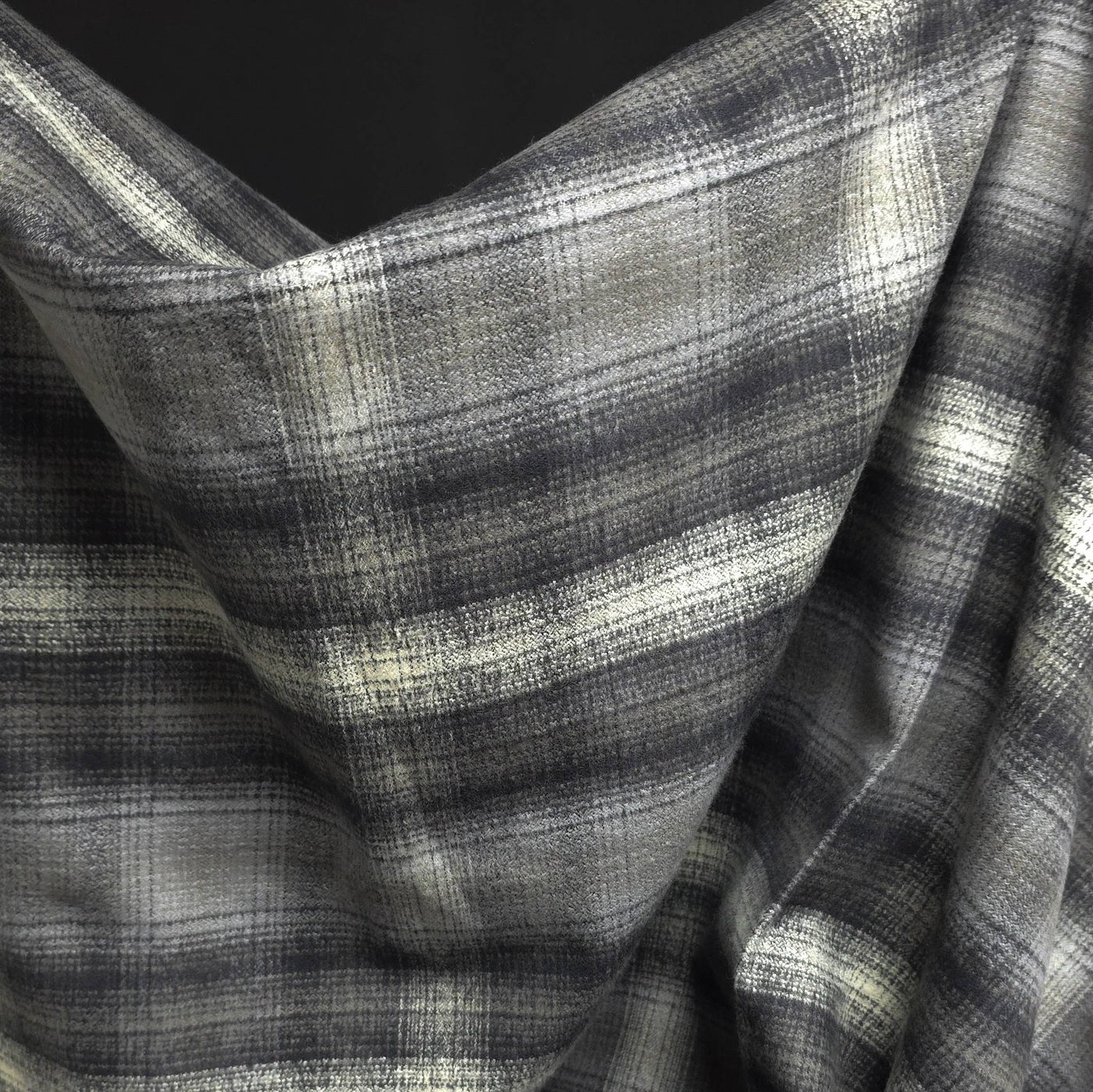 Mammoth Organic Flannel | Robert Kaufman | Grey | 154 cm | END OF ROLL