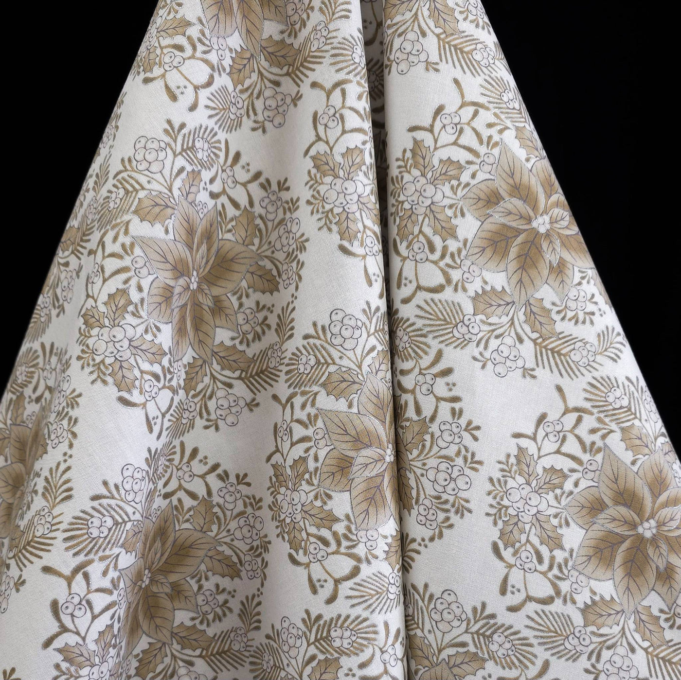 100% Cotton | Holiday Flourish | Festive Finery | Dove | Robert Kaufman 