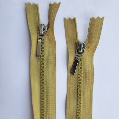 KKF Nylon Coil  Zipper | #3 | 5" / 13 cm | Ocher