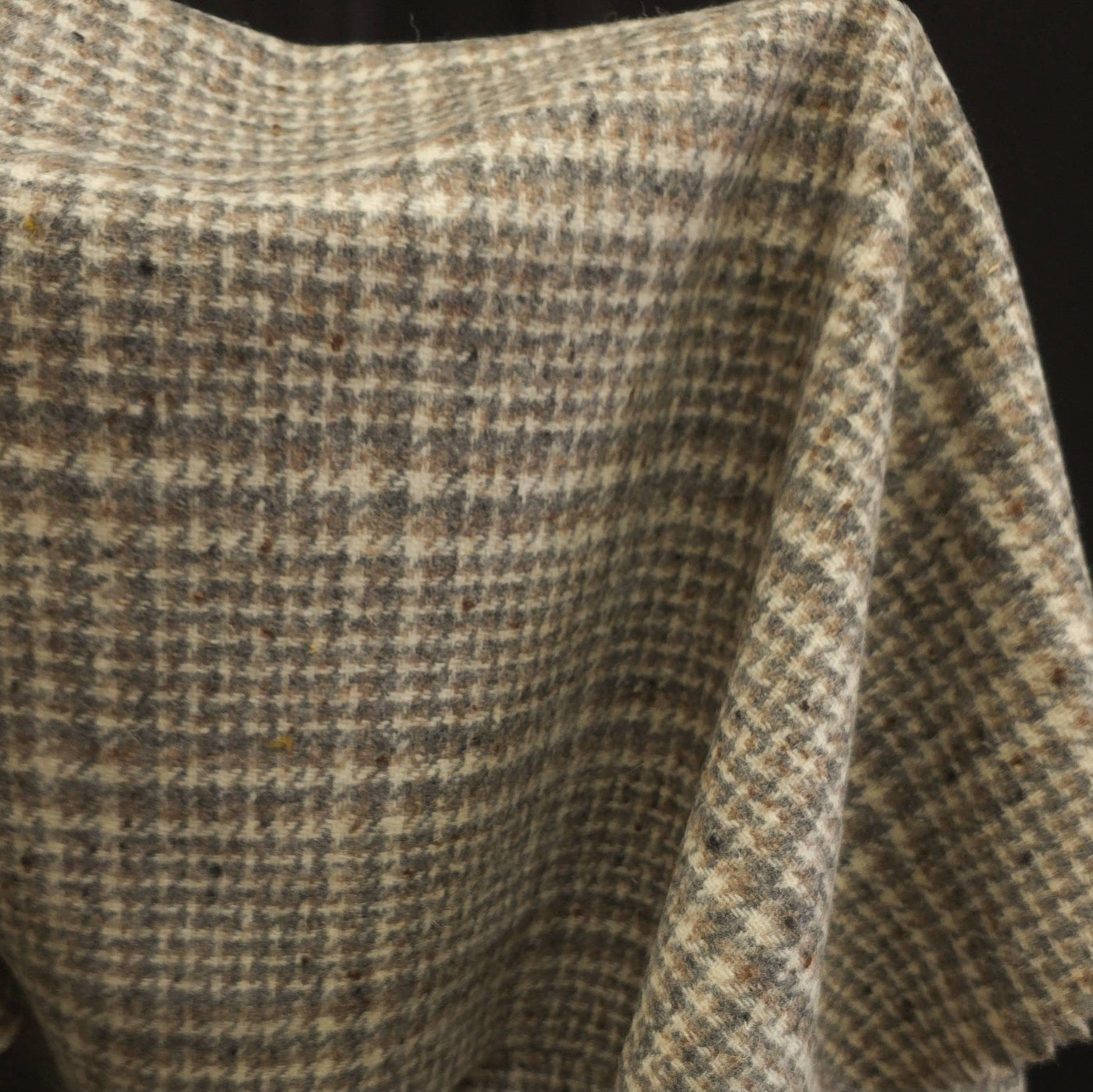 Wool | Yarn Dyed | Large Check in Beige, Gray & Natural