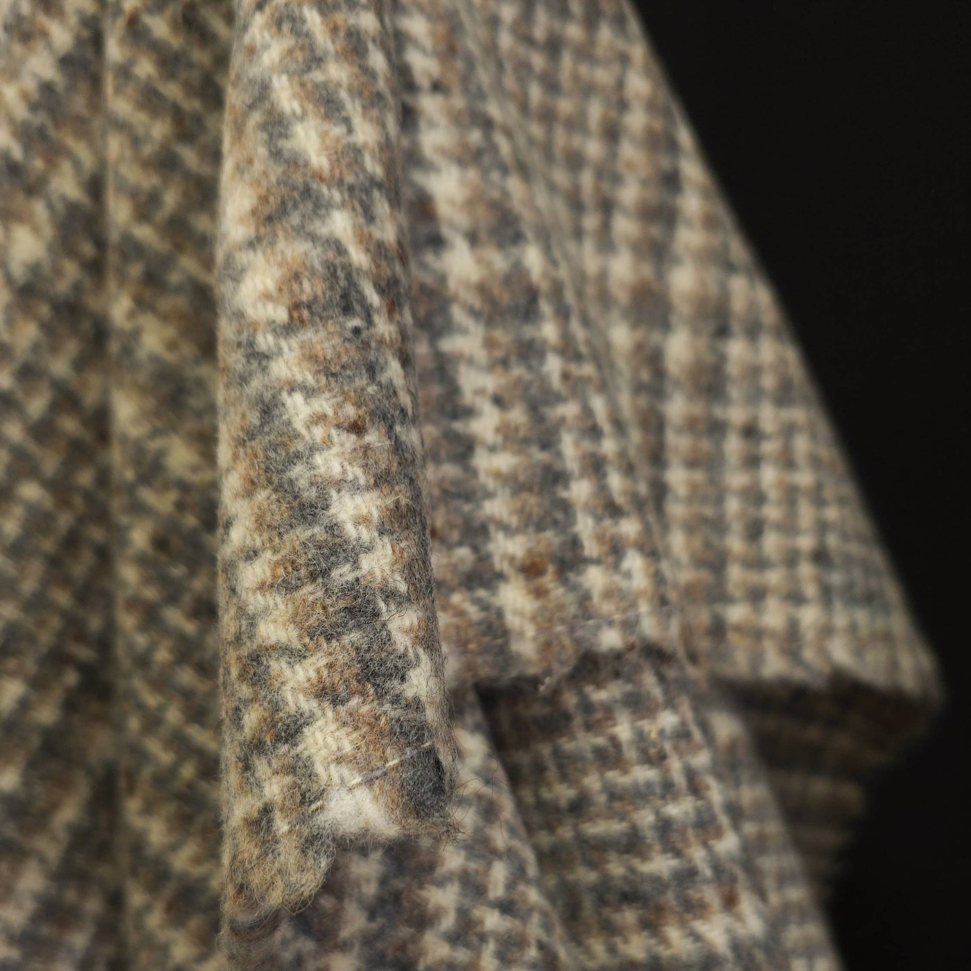 Wool | Yarn Dyed | Large Check in Beige, Gray & Natural