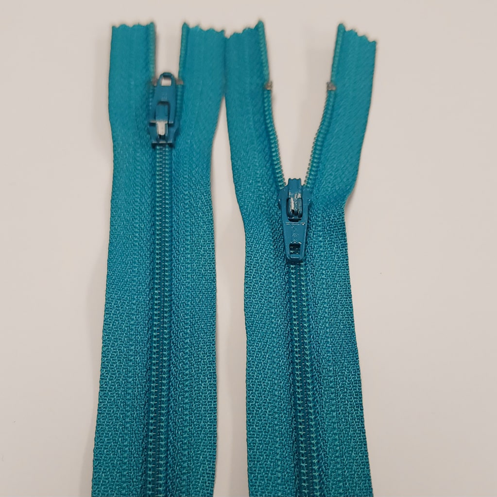 Aqua Nylon Coil Zipper
