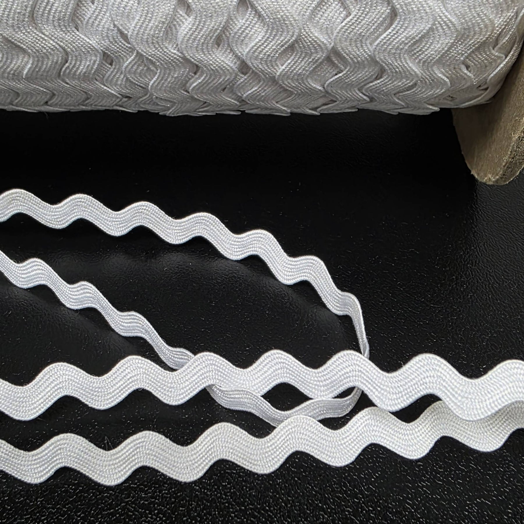 Mini Rick Rack Trim Polyester Rick Rack Trim 9 mm | Decorative Zigzag Trim – Les Tissées