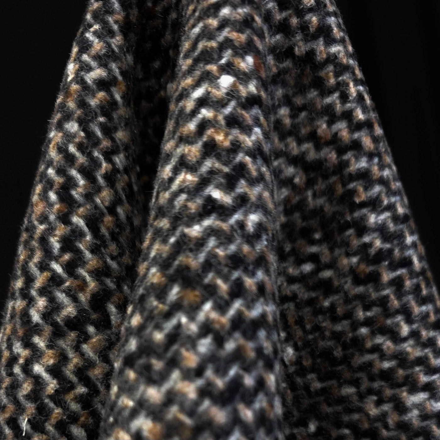 Pure Virgin Wool | Tweed | Black & Brown