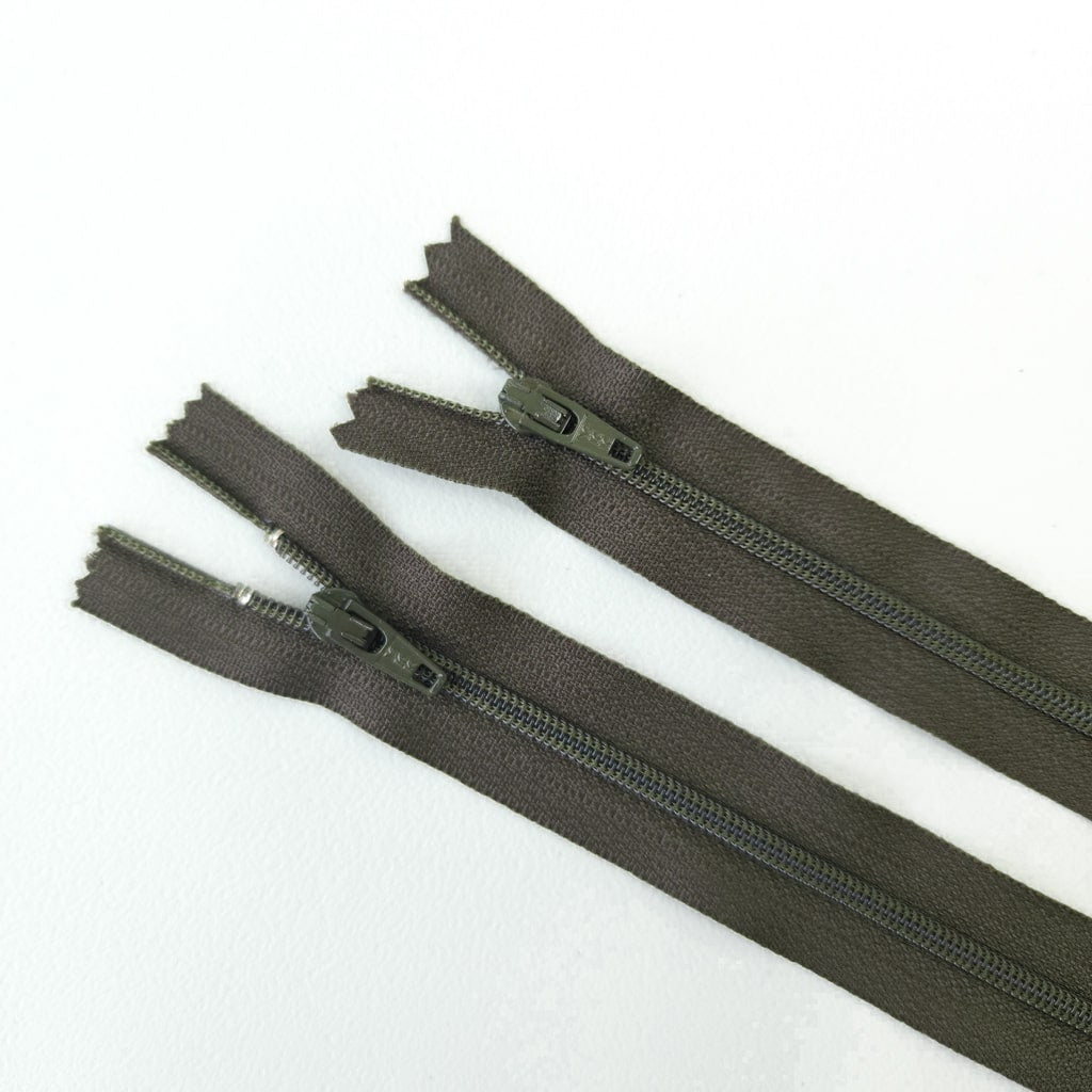 Zipper  | YKK | #3 | 7" / 17 cm - Khaki