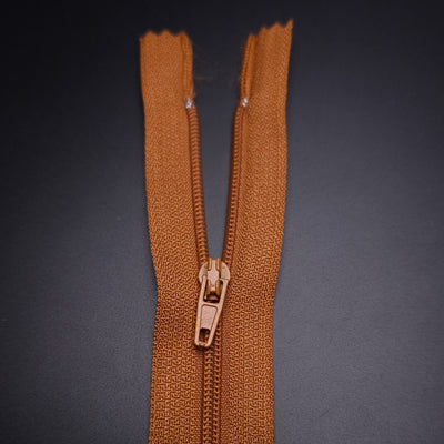 Closed-End Nylon Coil Zipper #3 | 10" / 25 cm