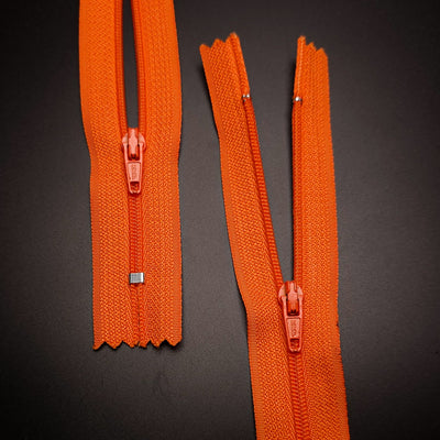 Closed-End Nylon Coil Zipper #3 | 13.5" / 34 cm