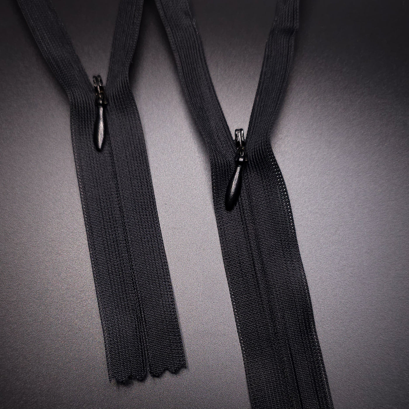 Closed End Invisible Zipper | #2  | 8" / 20 cm