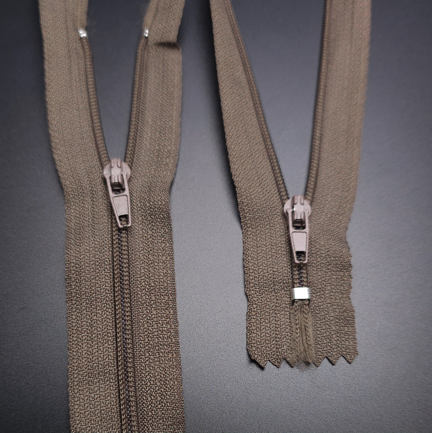 Closed-End Nylon Coil Zipper #3 | 9" / 23 cm