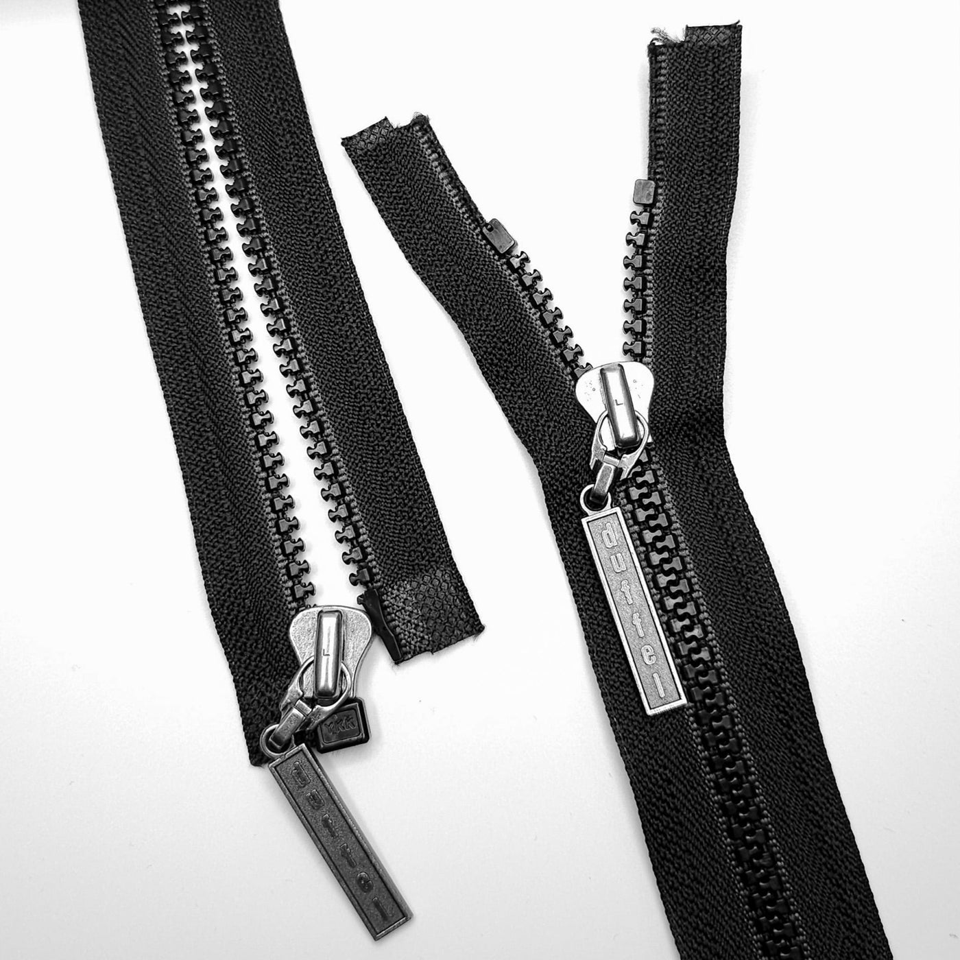 YKK Open End Zipper | Molded Plastic | #5 | 29'' - 74cm | Black