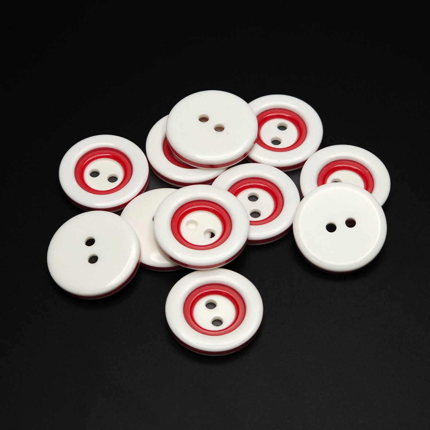 Buttons white and red | 19 mm