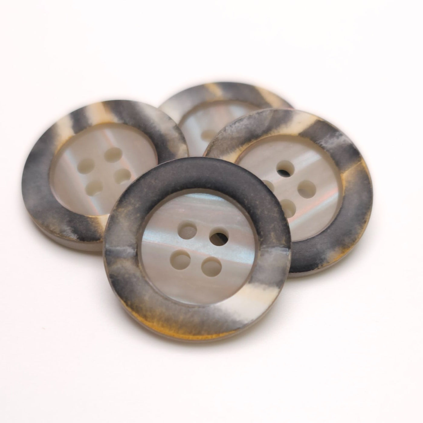 Buttons #188 - 23 mm