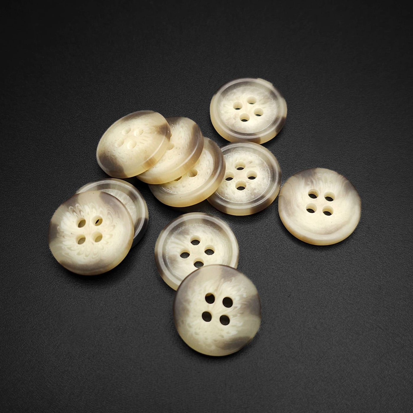 buttons beige 15mm