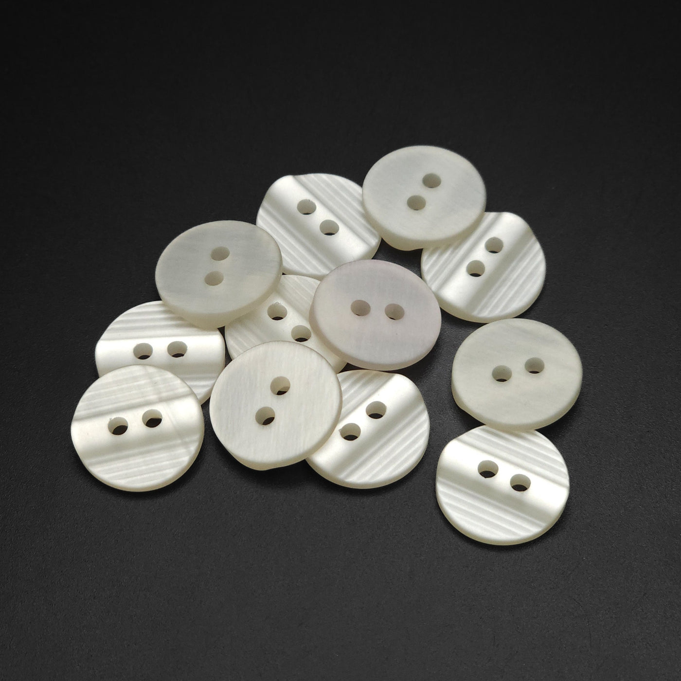 Buttons white | 15 mm