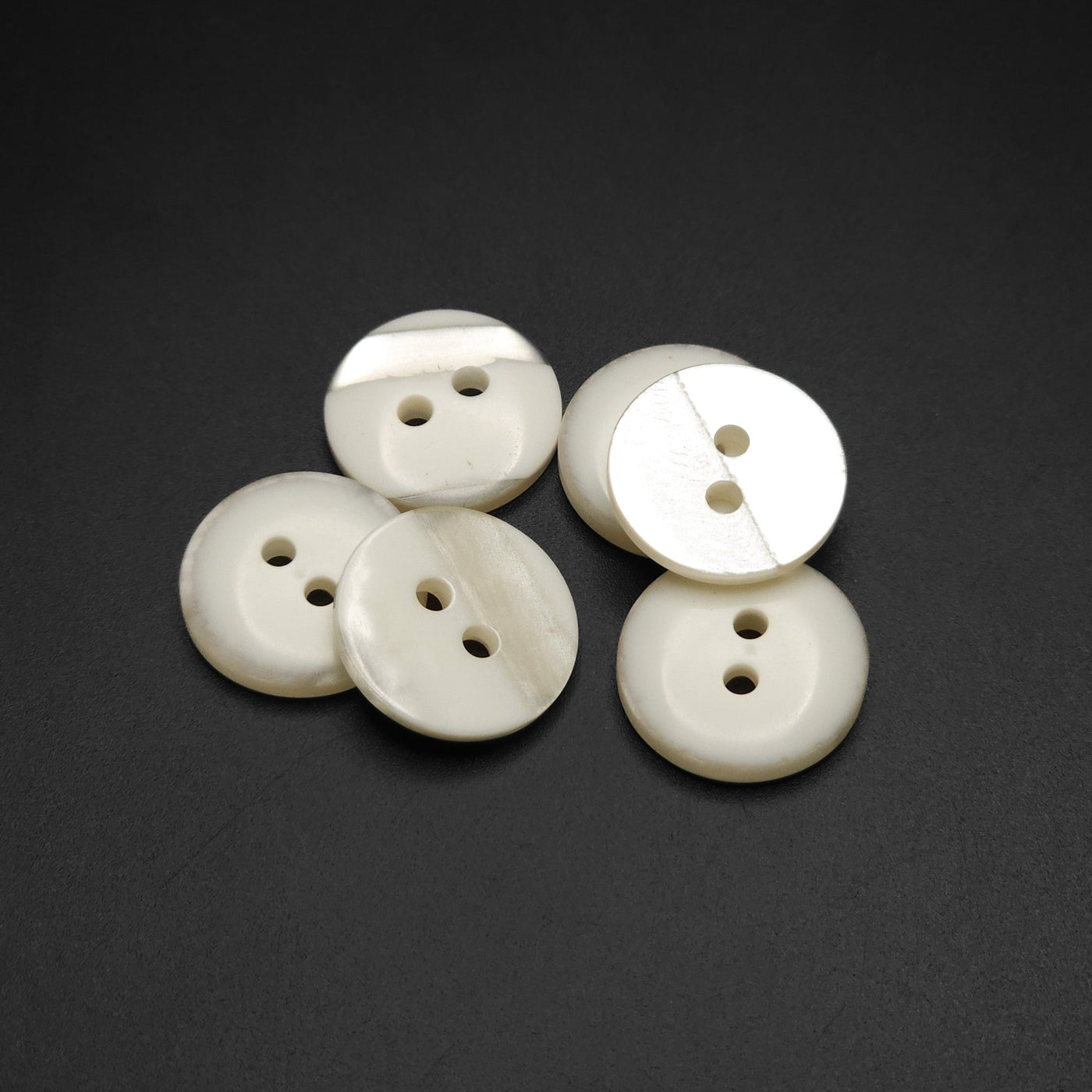 Buttons white | 15 mm