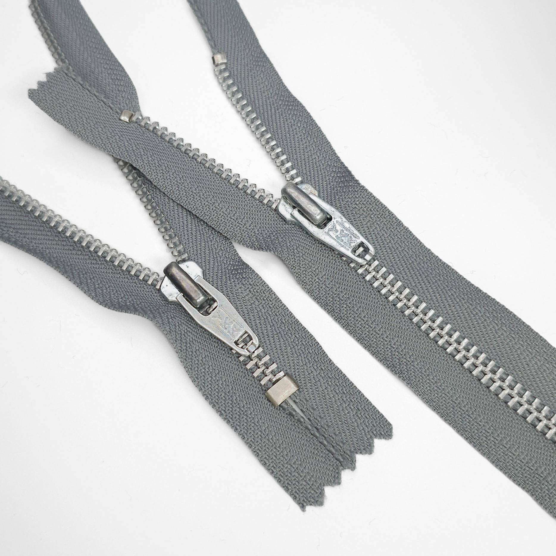 Buy Quality Zippers Online | Large Selection for Sewing | Les Tissées