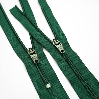 YKK | Semi-Automatic Lock | Closed End Zipper | Nylon Coil | #4.5 | Green | 7 3/4'' - 19.5 cm