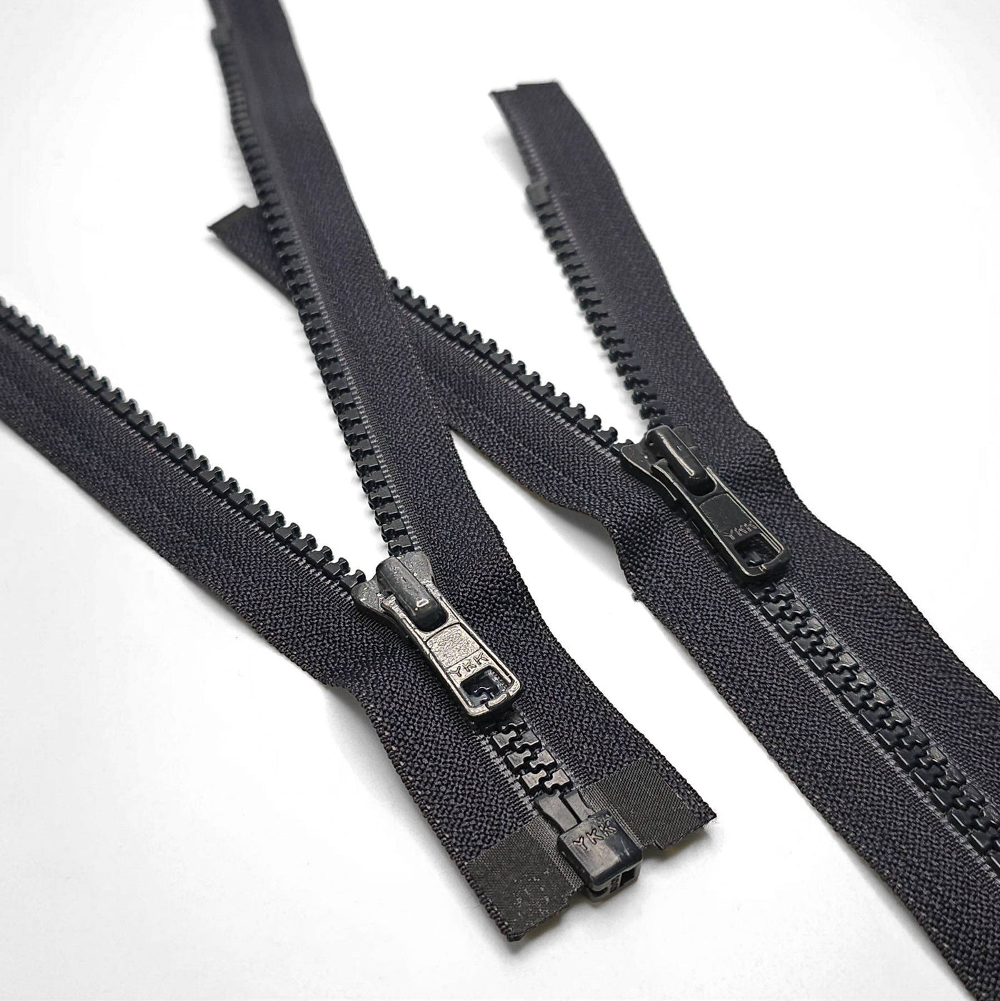 YKK Open-End Zipper | Molded Plastic | Dark Navy | #5 | 7 3/4'' - 19.5 cm