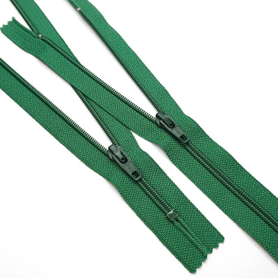 YKK | Closed End Nylon Coil Zipper | #2 | Green | 8 1/2'' - 21.5 cm