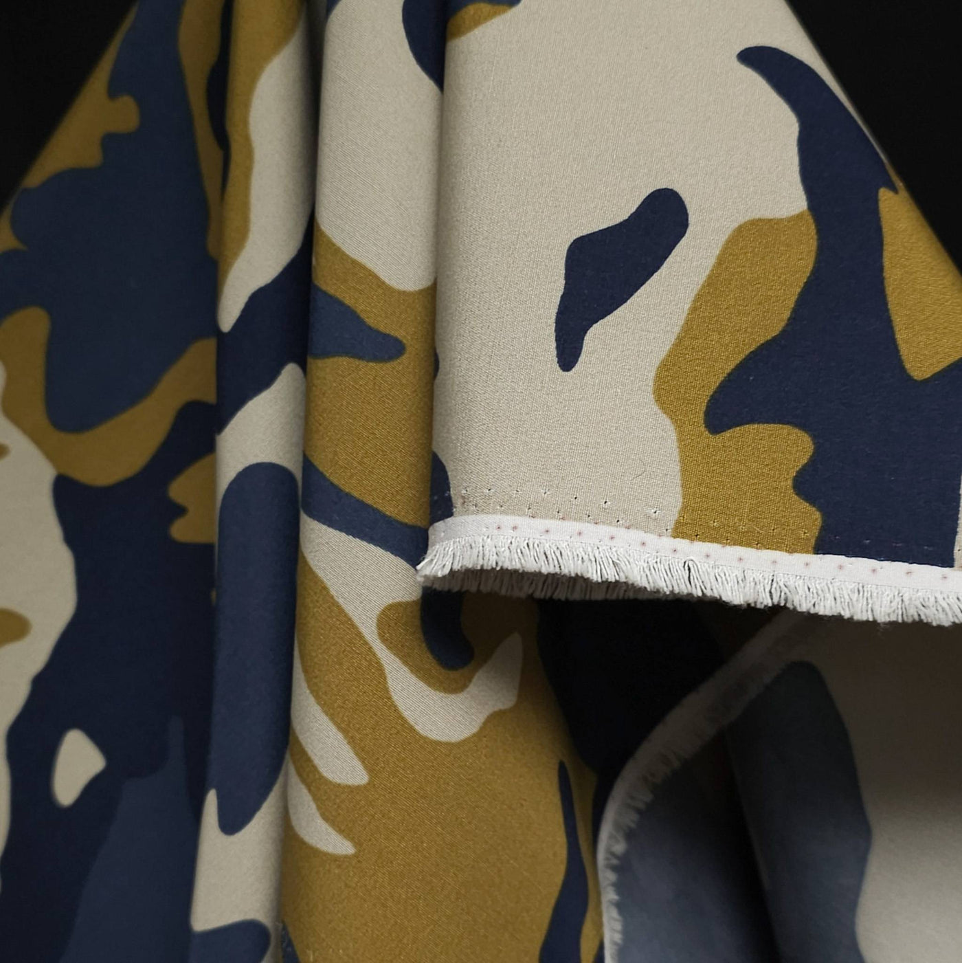 What is Commander Fabric ? | Les Tissées