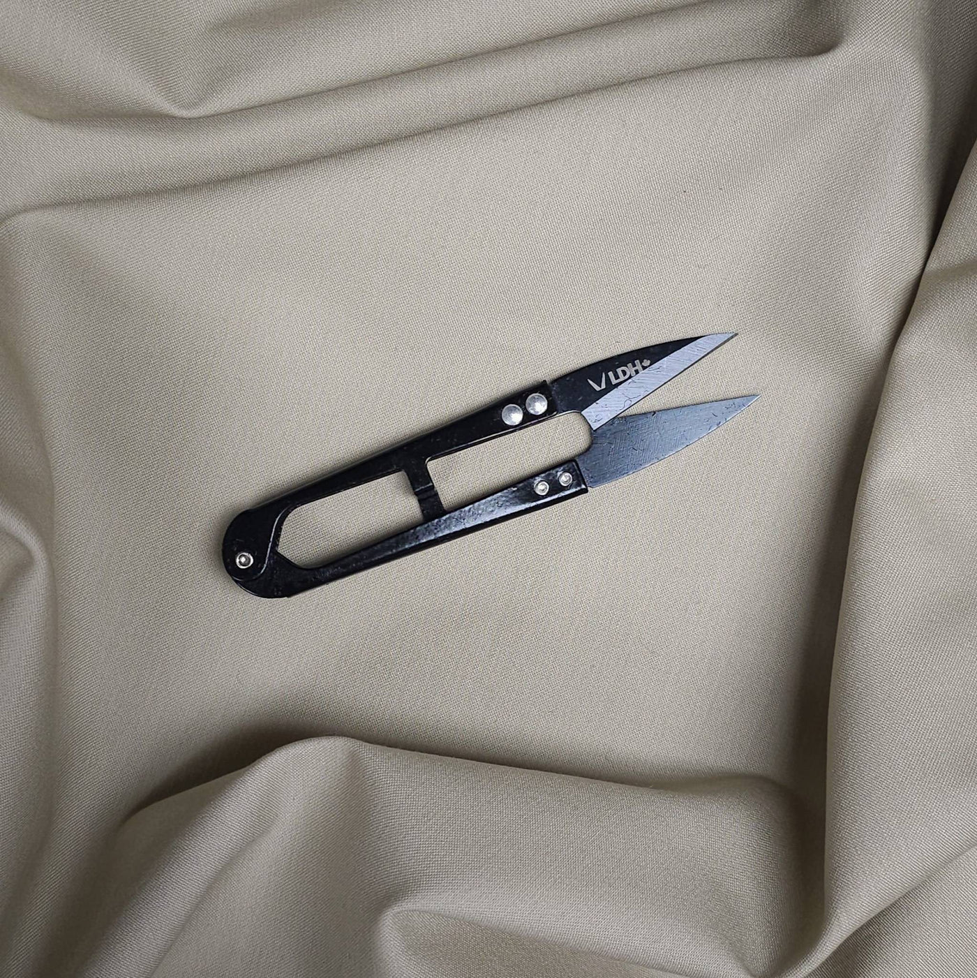 LDH | Thread Snips | XL865