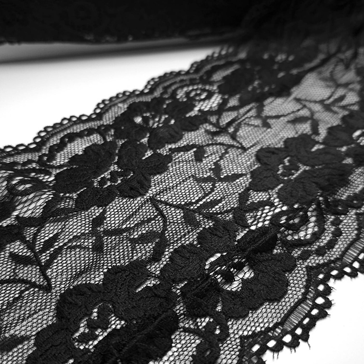 Ruban en dentelle extensible | Noir | 15 cm - 6"