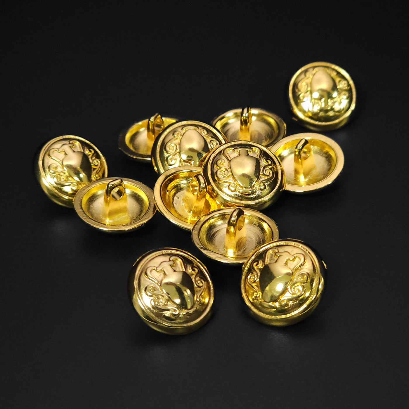 gold button 15mm