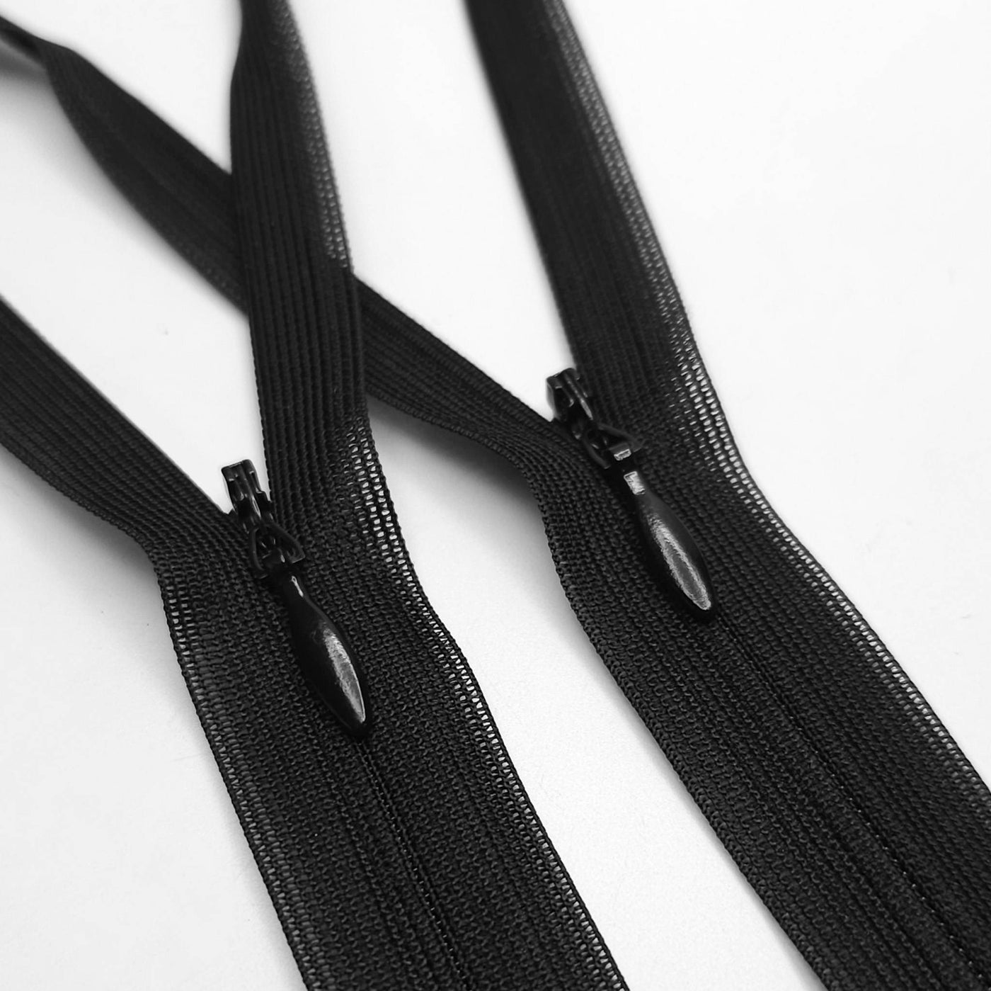 Closed End Invisible Zipper | #3 | Black | 5 '' - 13 cm