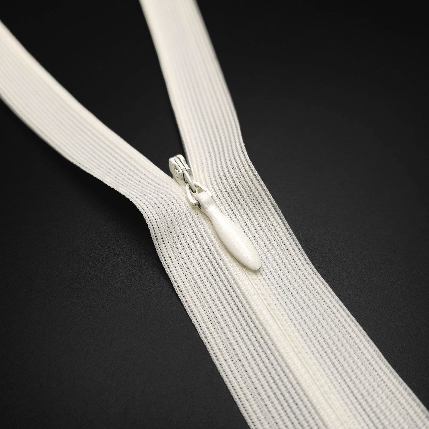 KKF | Closed End Invisible Zipper | #3 | 6 3/4'' - 17 cm