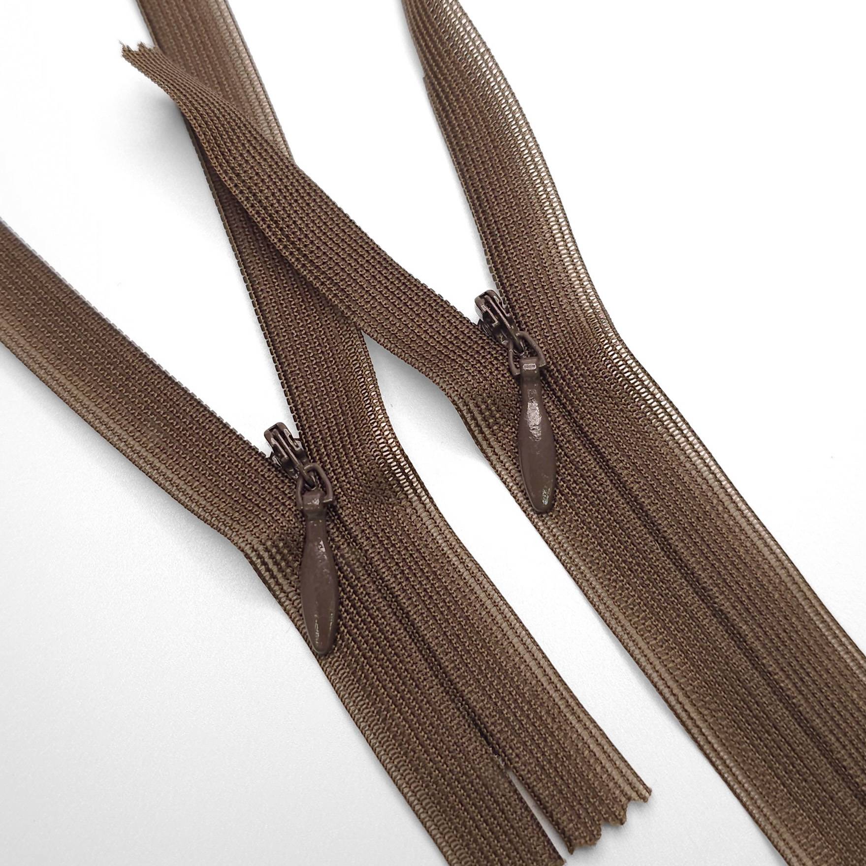 Buy Quality Zippers Online | Large Selection for Sewing | Les Tissées