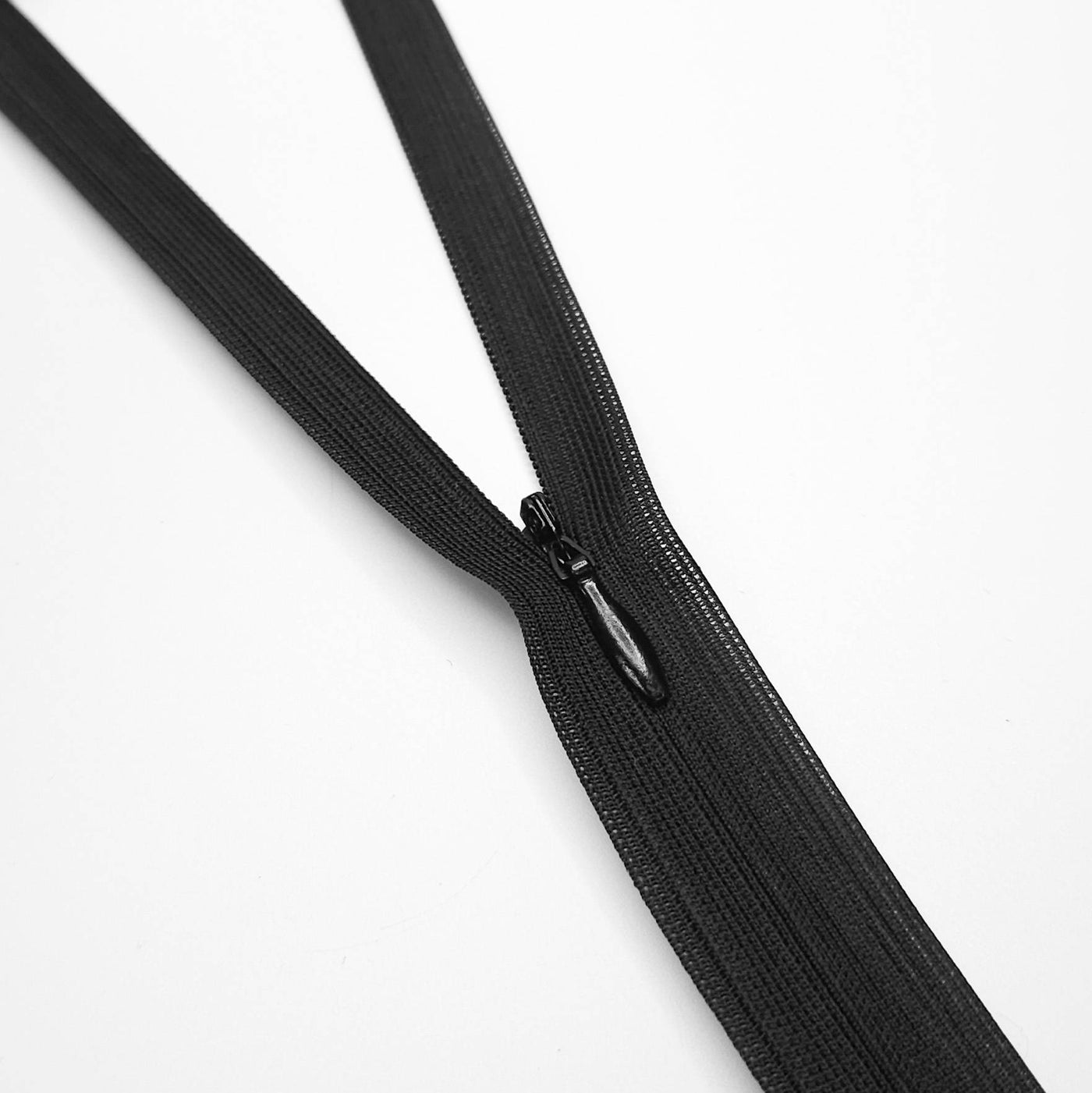 Closed End Invisible Zipper | 7 1/2'' - 19 cm | #3