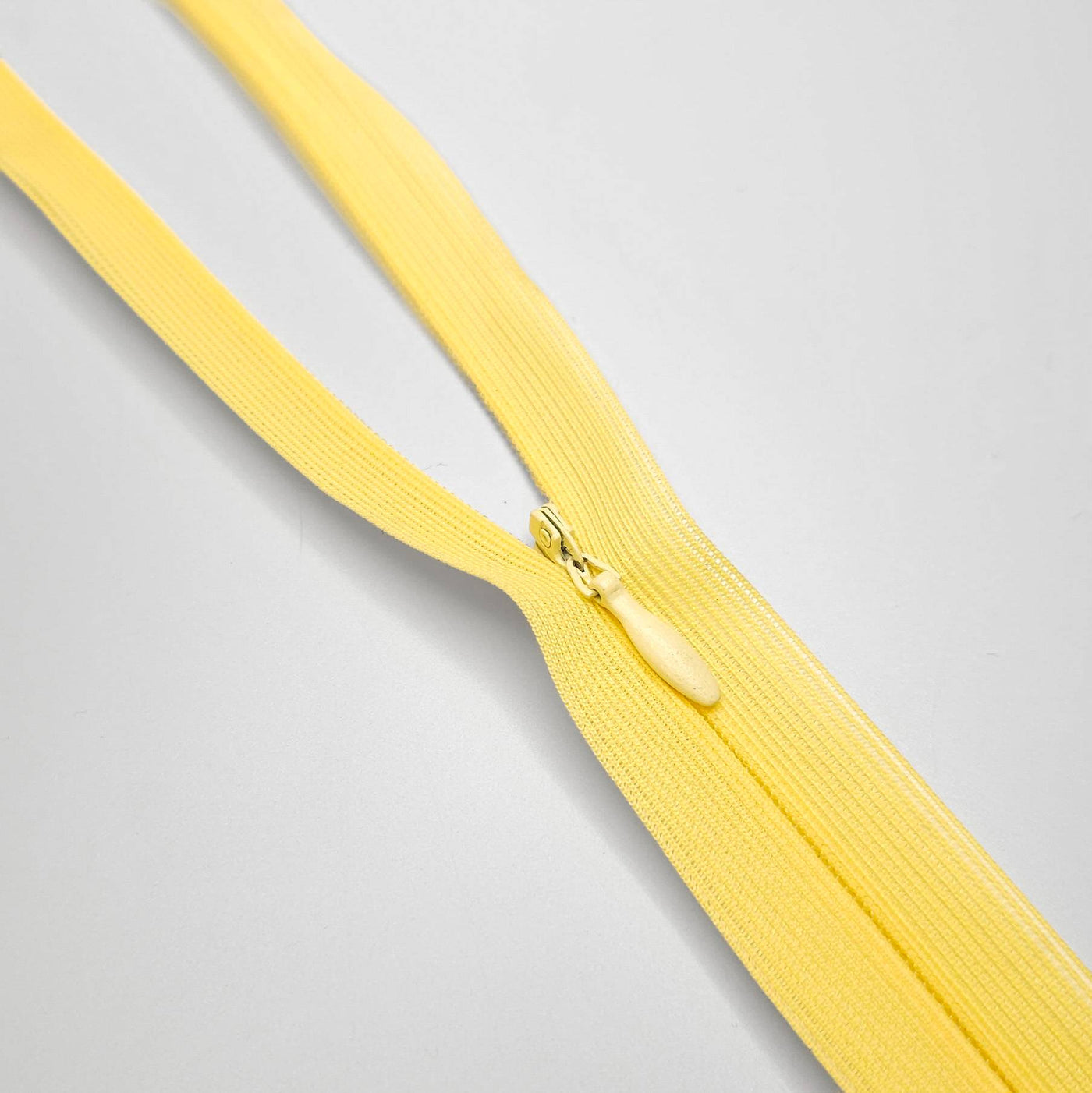 Closed End Invisible Zipper | 7 1/2'' - 19 cm | #3