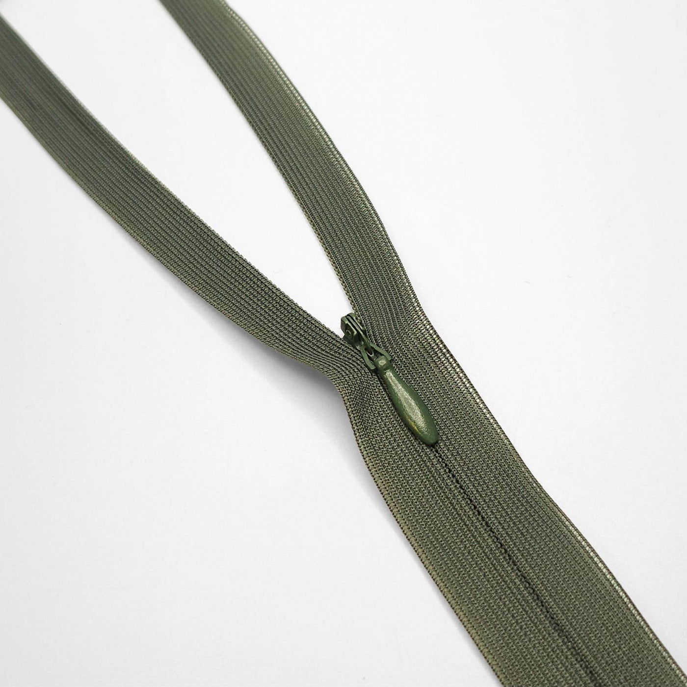 Closed End Invisible Zipper | 7 1/2'' - 19 cm | #3