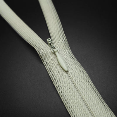 YKK | Closed End Invisible Zipper | #3 | 7 1/2 '' - 19 cm