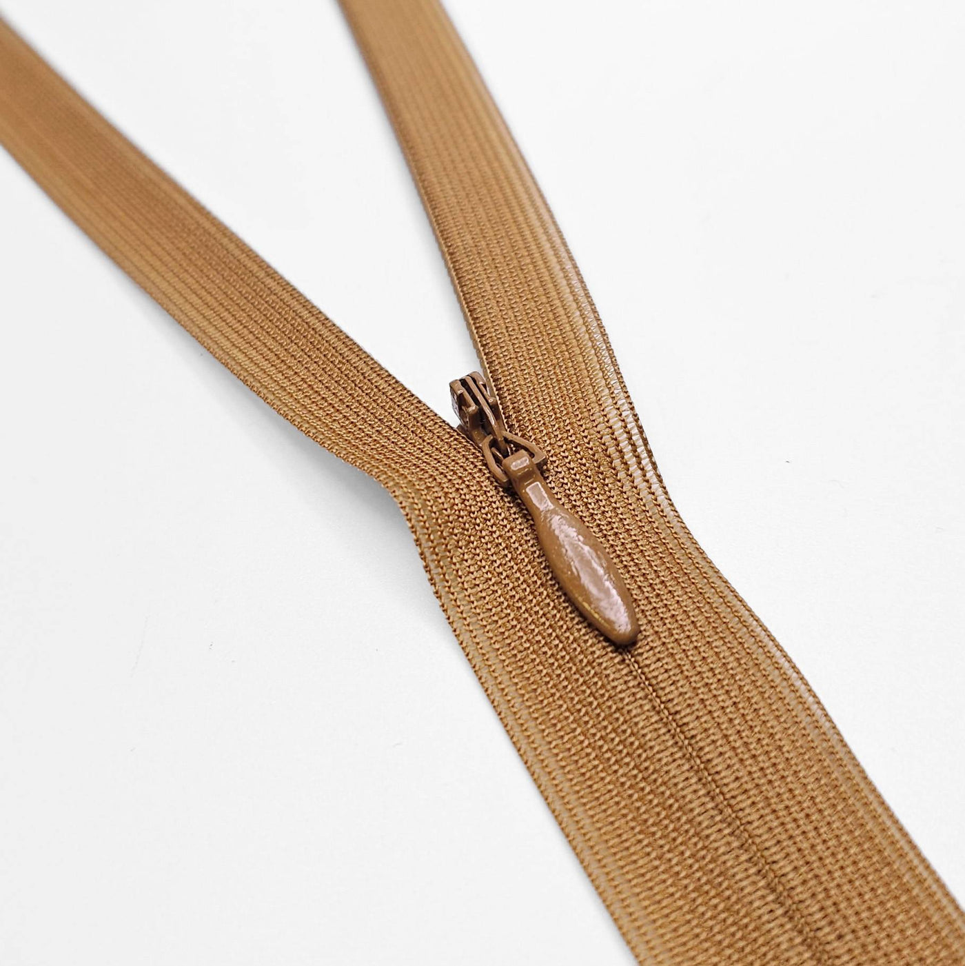 YKK | Closed End Invisible Zipper | #3 | 7 1/2 '' - 19 cm