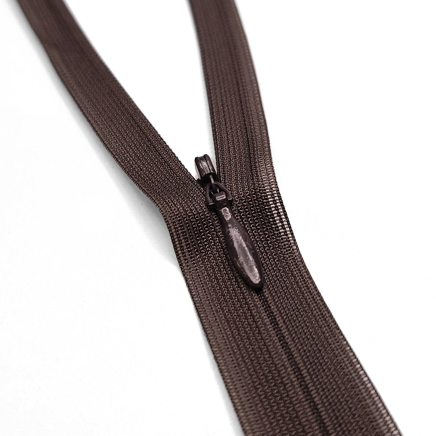 YKK | Closed End Invisible Zipper | #3 | 7 1/2 '' - 19 cm